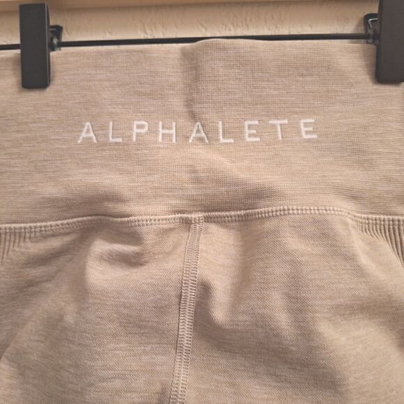Alphalete aero leggings small - Picture 7 of 7